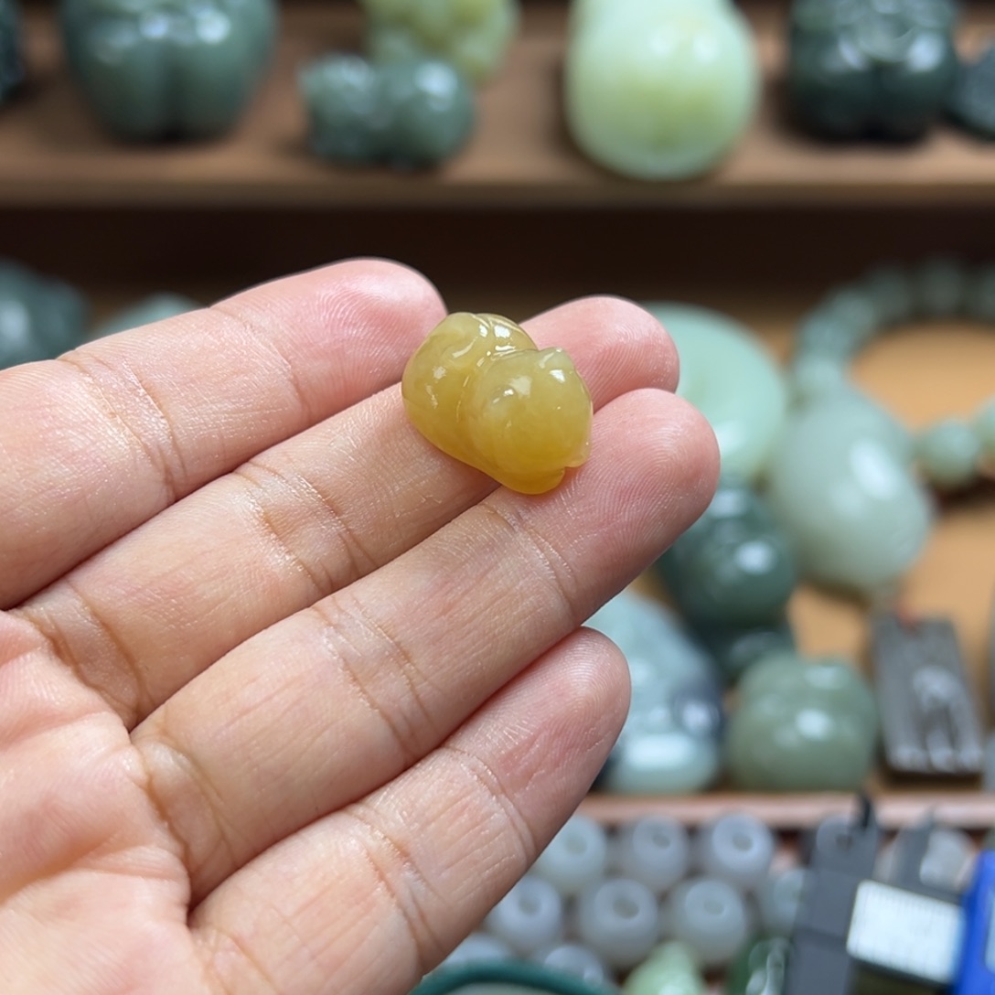 未镶嵌和田玉挂件