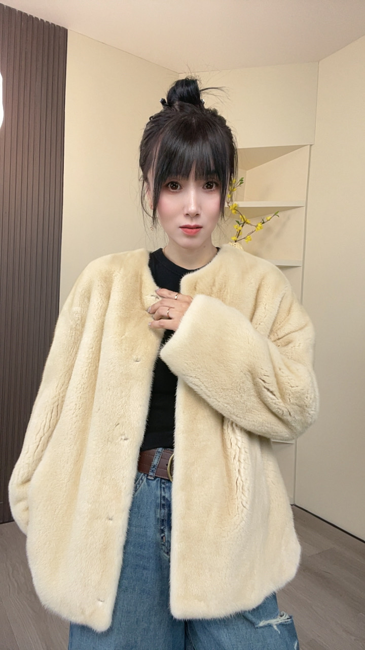[福满满]进口水貂皮草女圆领