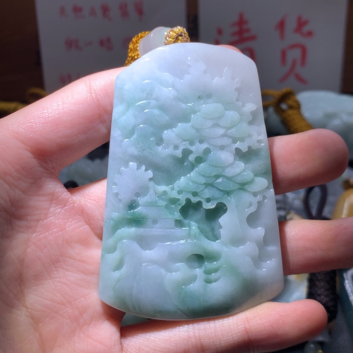 翡翠未镶嵌颈饰保真天然a货翡翠