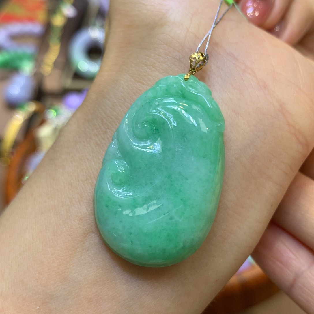 【闪购商品】翡翠18K金镶嵌颈饰翡翠