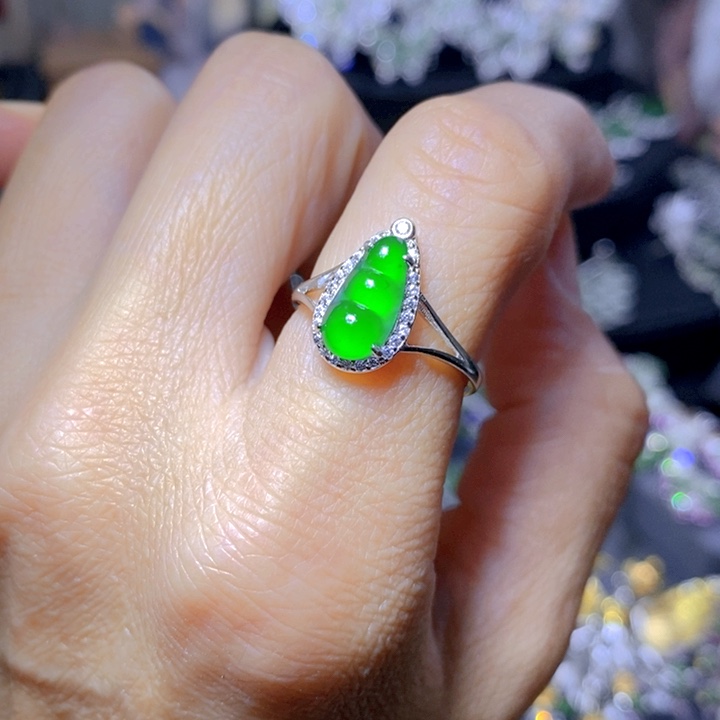 翡翠戒指银S925镶嵌天然翡翠