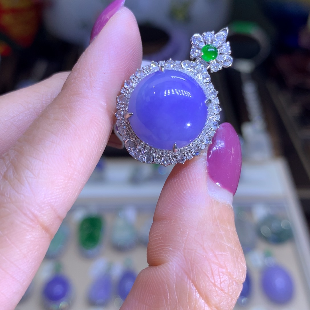 翡翠戒指18K金镶嵌翡翠