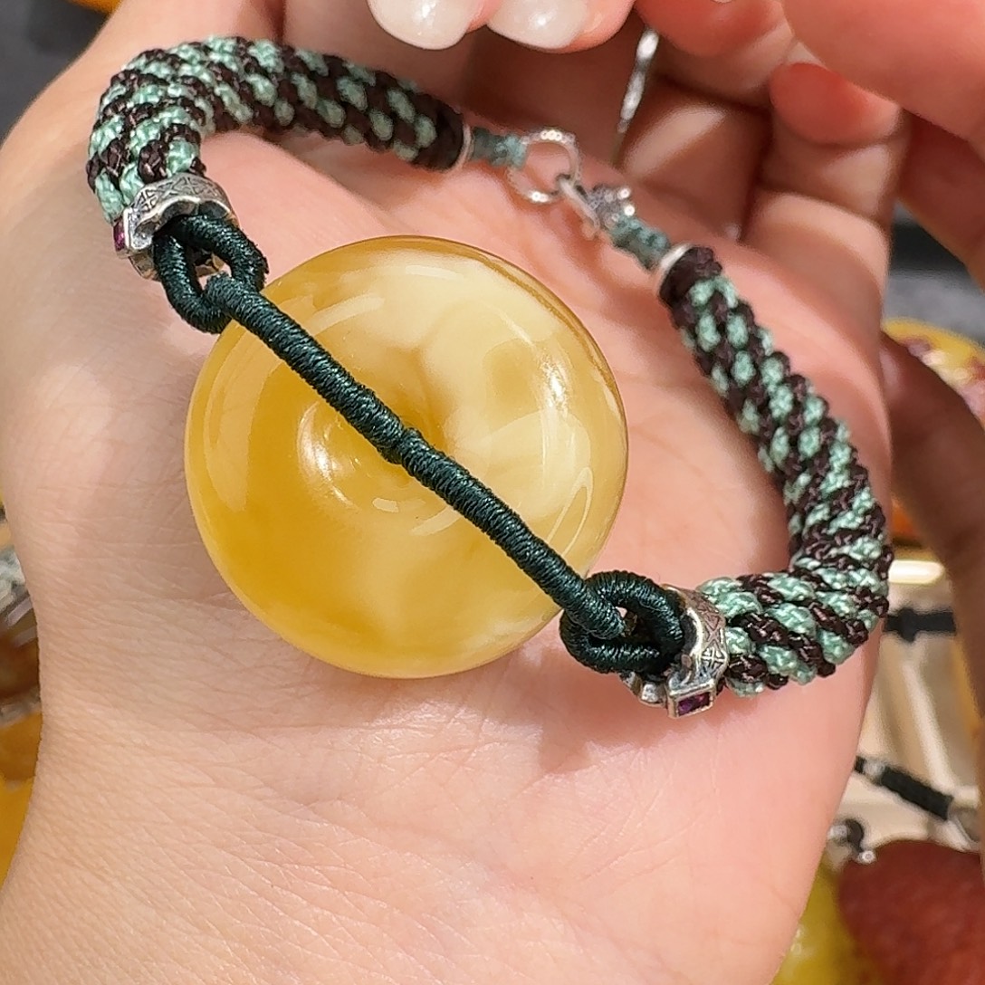 草***酱琥珀足金镶嵌裸石我