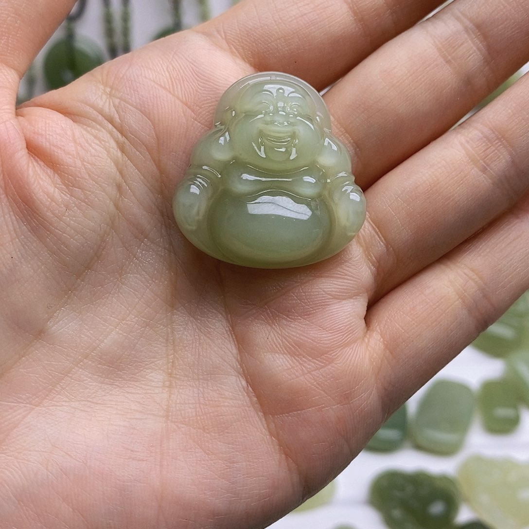 和田玉颈饰未镶嵌油***子