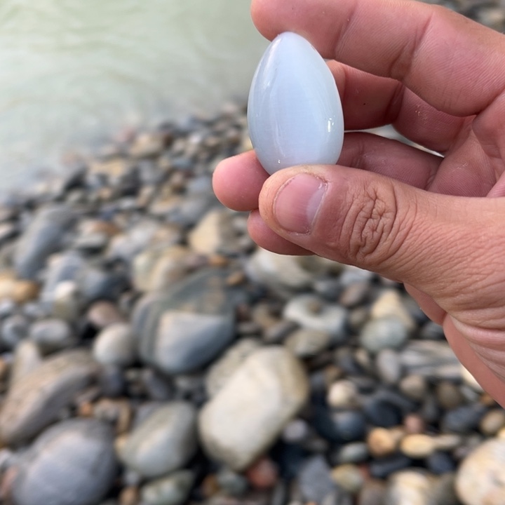 未镶嵌和田玉（糖玉）珠宝奇石