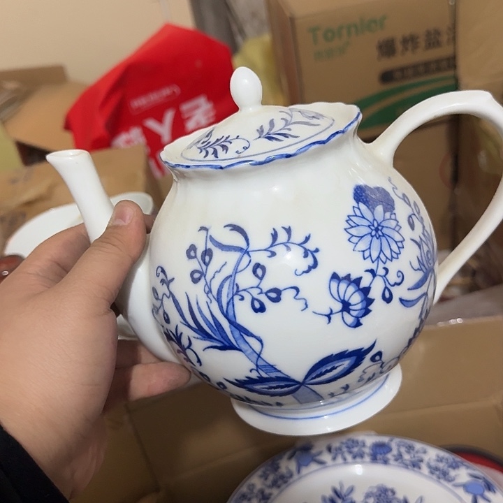 茶盏陶瓷盘子啥都有