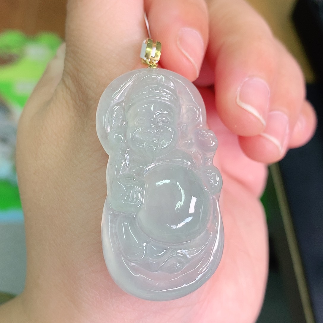 翡翠颈饰18K金镶嵌冰胶晴武财神