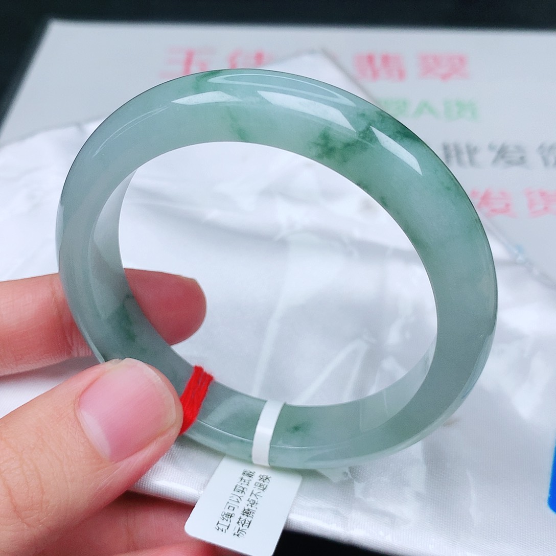 未镶嵌手镯翡翠天然翡翠手镯