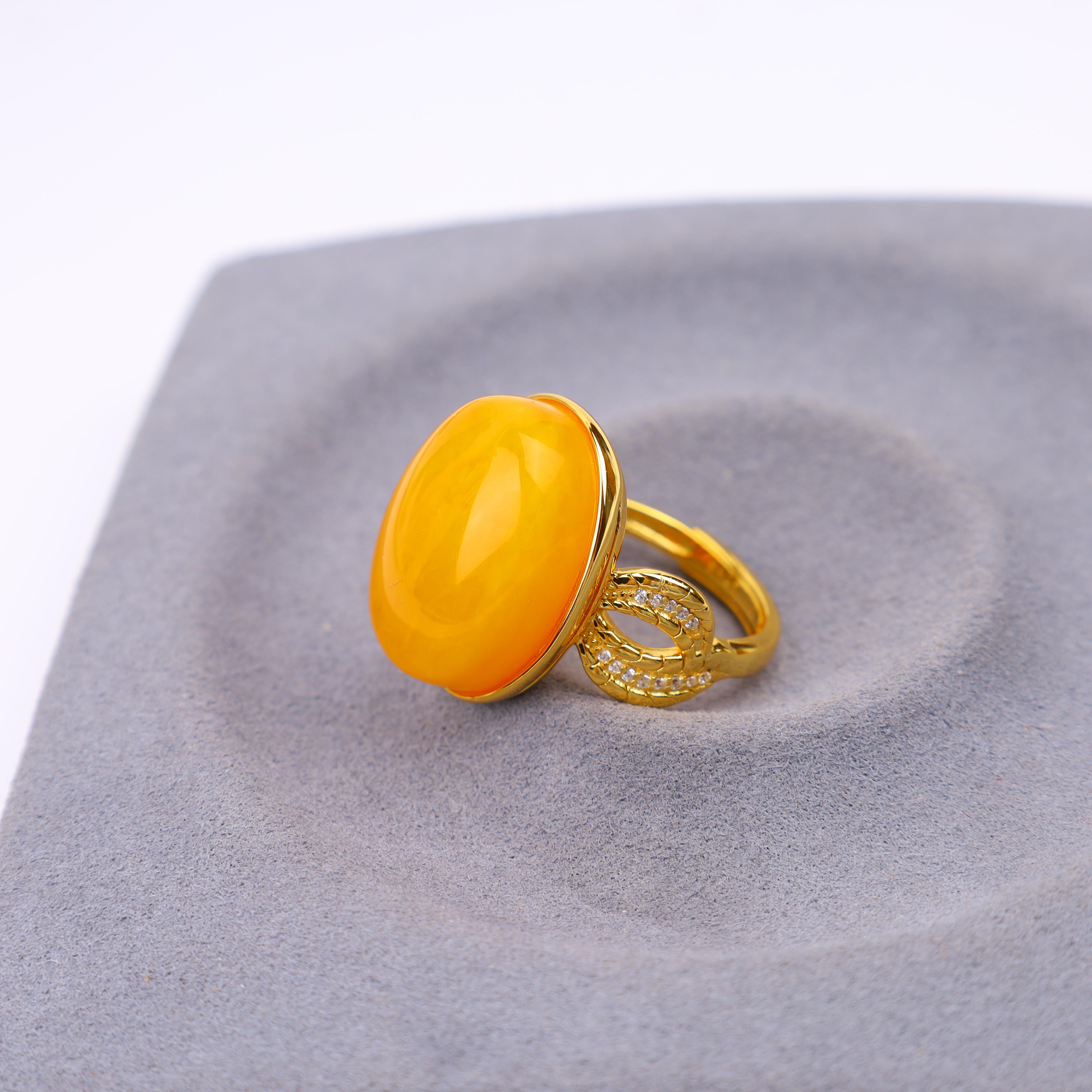 【心如珠宝赐福】蜜蜡设计款戒指 250301147108