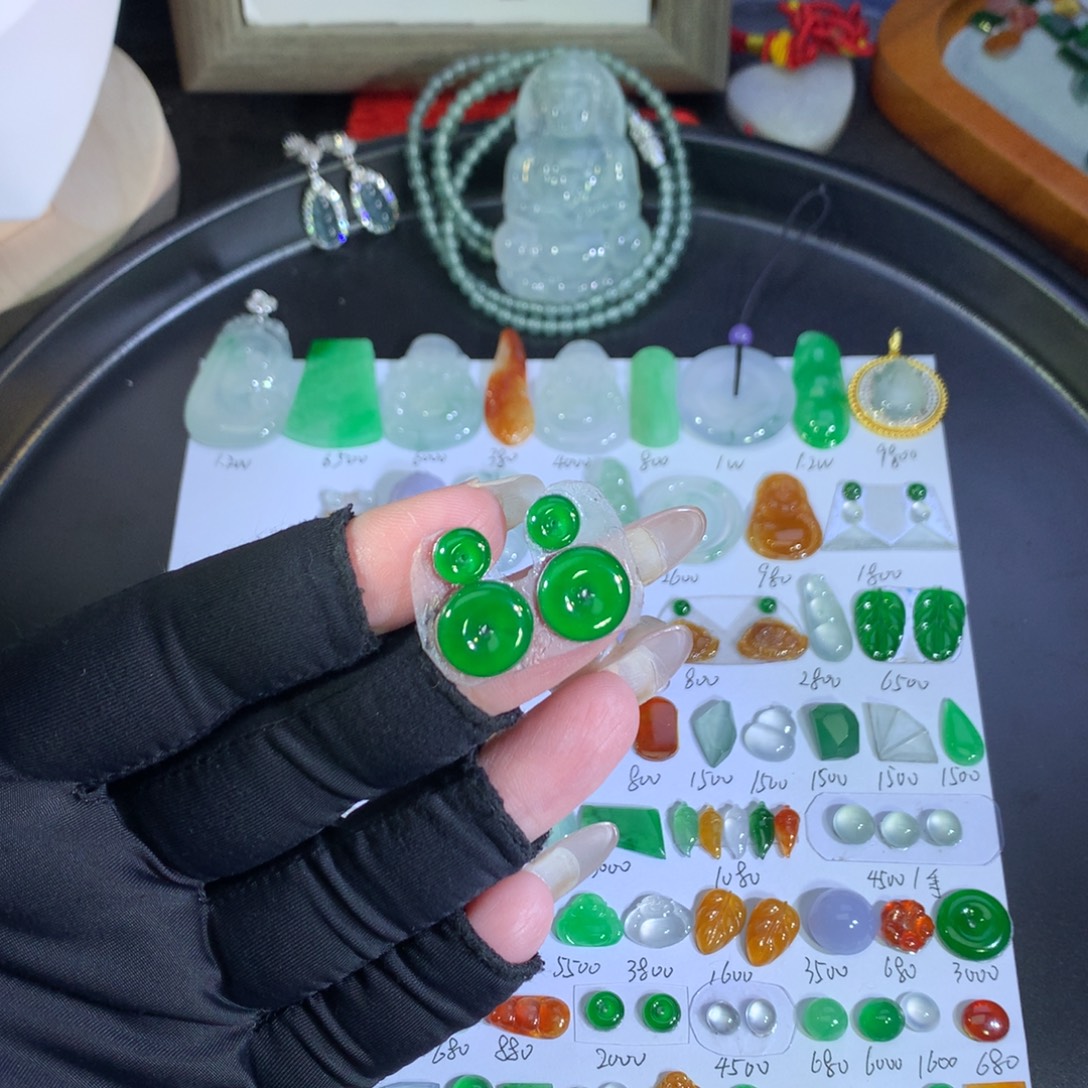 翡翠未镶嵌吊坠(不含链)绿扣