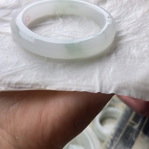 石英质玉手镯未镶嵌最**你加工定制