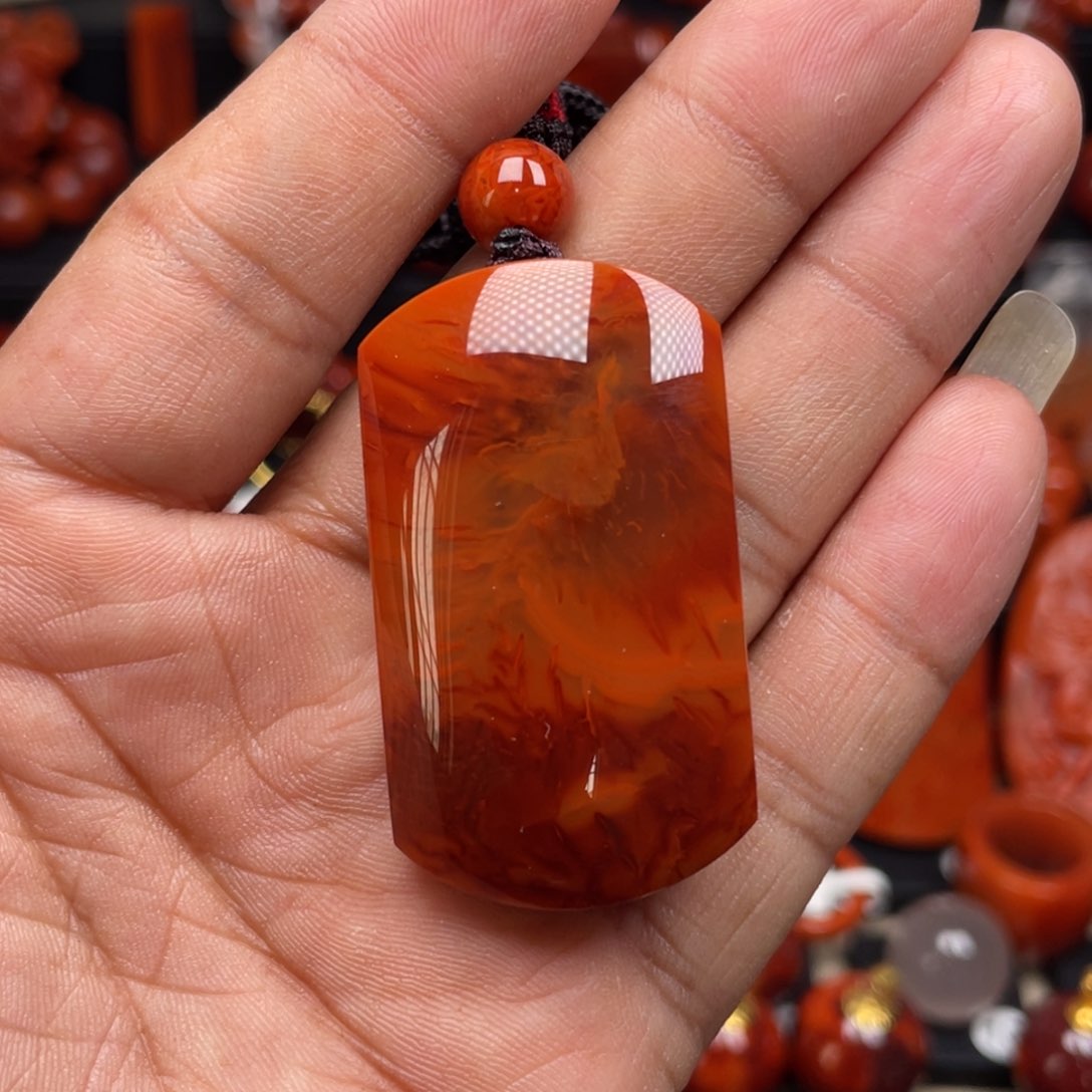 南红玛瑙未镶嵌珠宝奇石吊坠