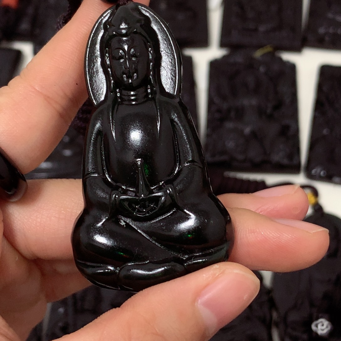 天然的缅料a货吊坠挂件