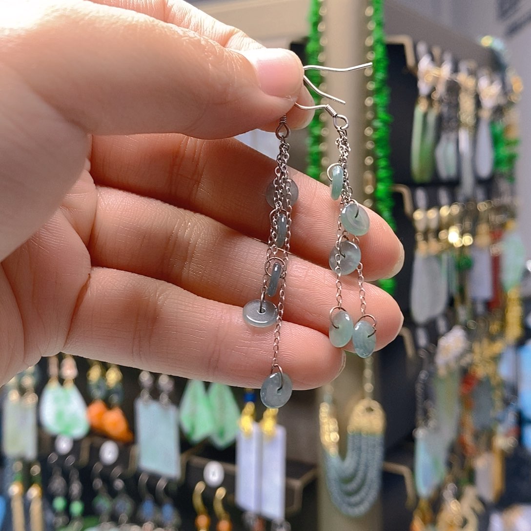 未镶嵌翡翠耳饰翡翠