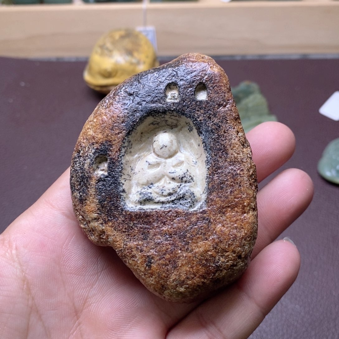 岫岩河磨玉（透闪石质玉）挂件未镶嵌