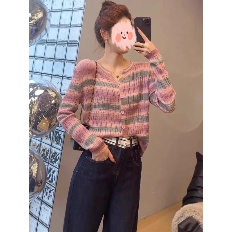 减龄穿搭高级感条纹圆领针织开衫女2025春秋新款时尚显瘦短款上衣