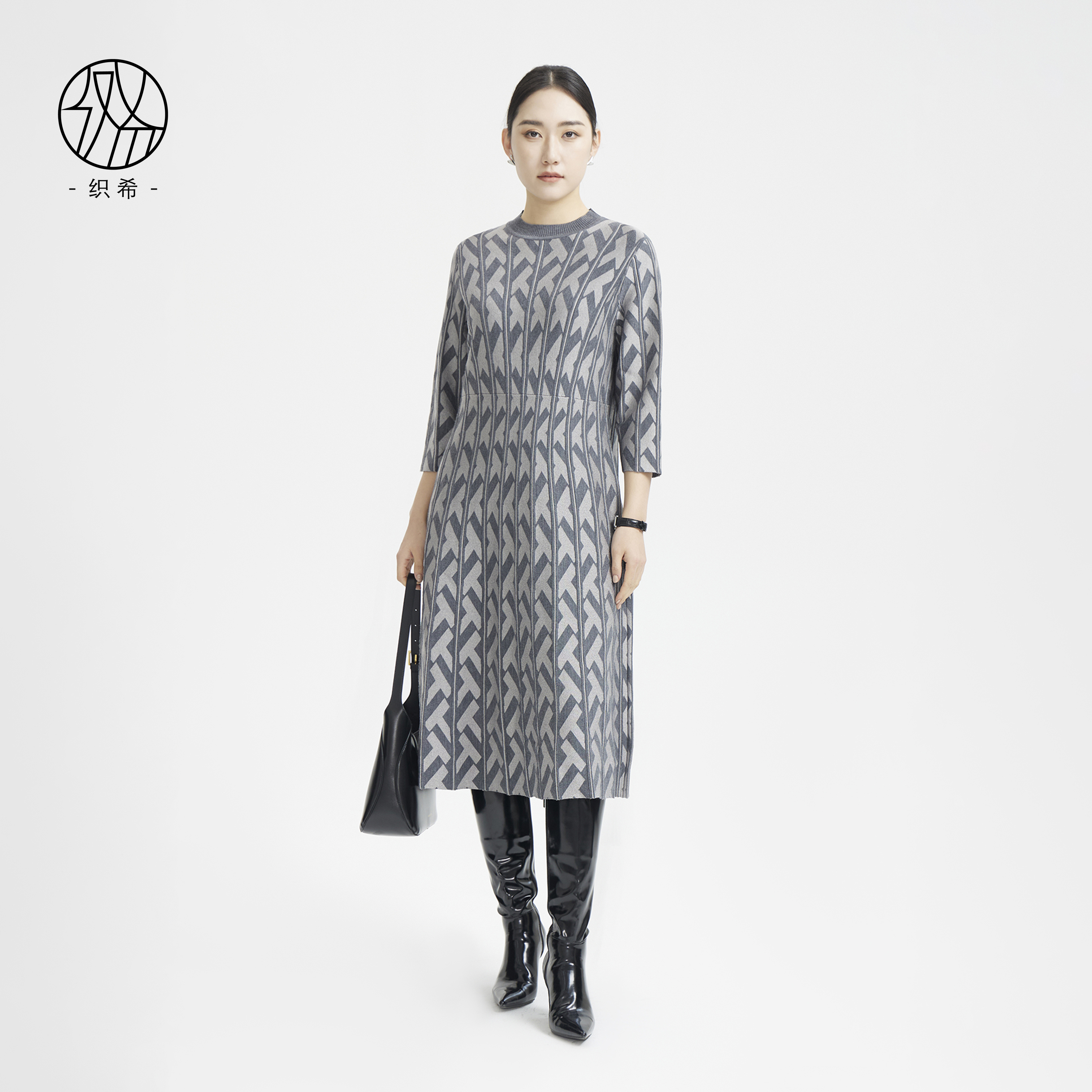 织希TESSITI 冬季新款气质几何图案圆领七分袖针织连衣裙