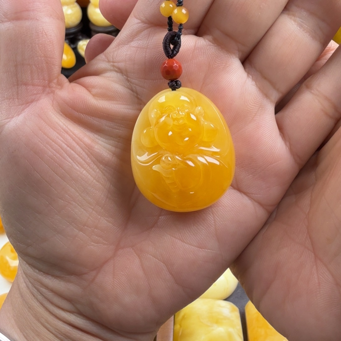 琥珀未镶嵌颈饰纯天然琥珀蜜蜡