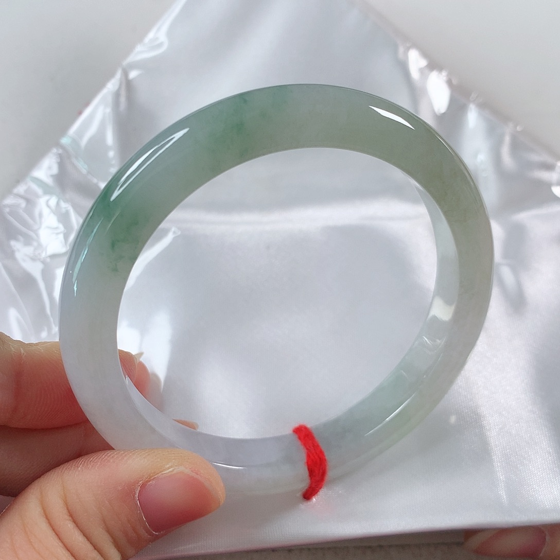 翡翠手镯未镶嵌①②⑦