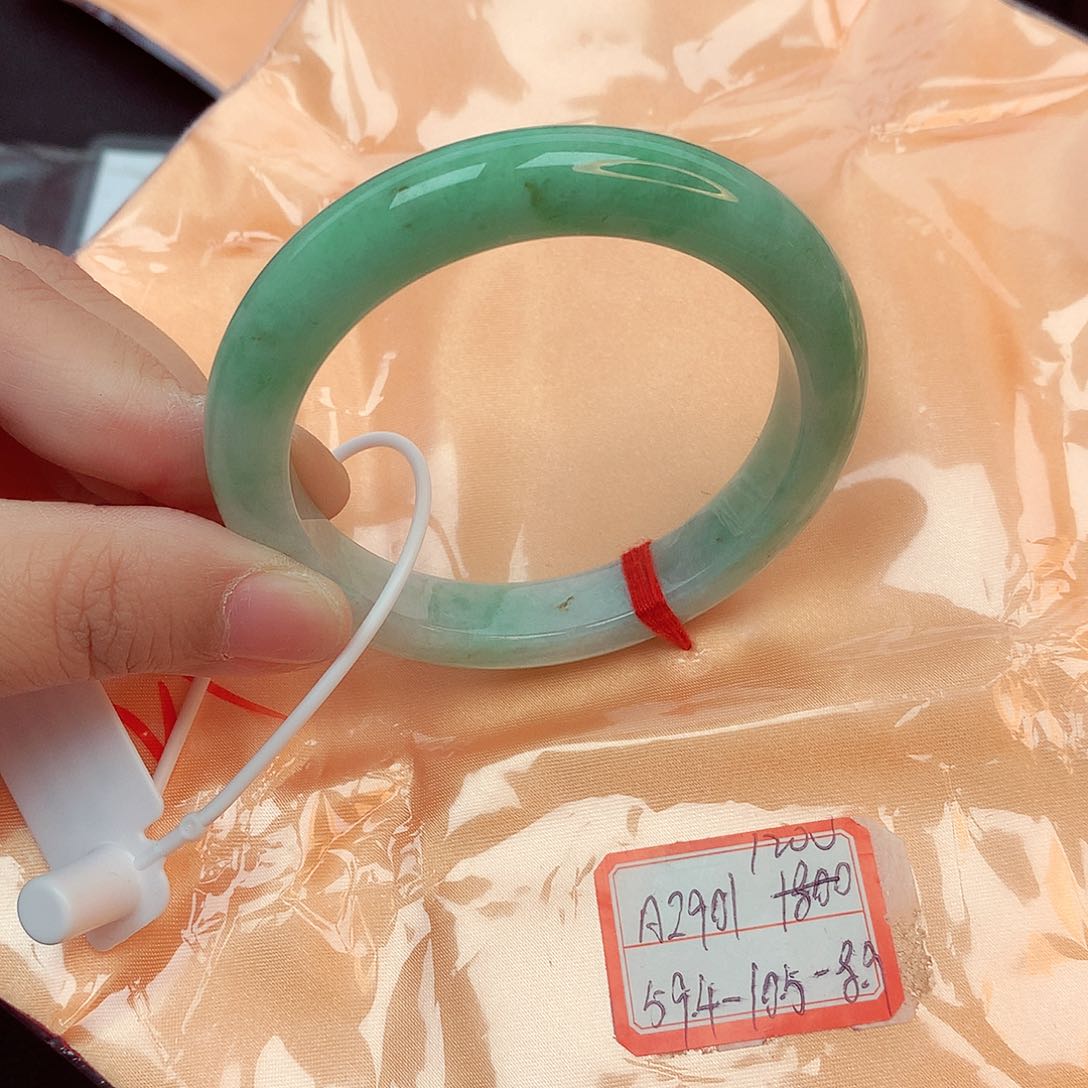 翡翠手镯未镶嵌天然缅甸翡翠A货