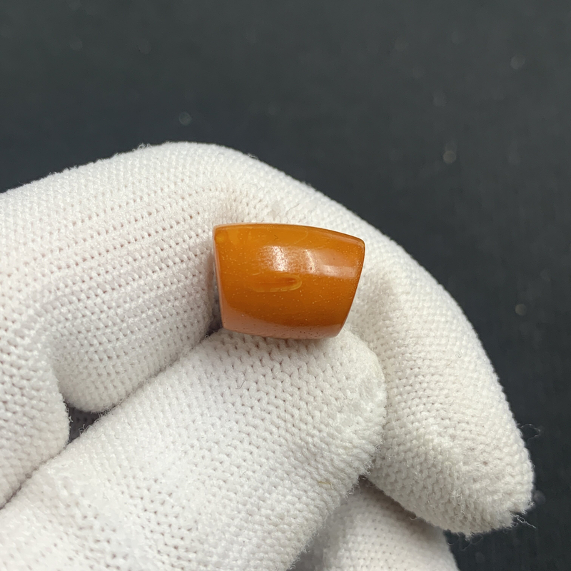 Q1277保真原矿俄料尺寸10.8*14.3mm蜜蜡单颗马蹄斜切顶珠支持复检