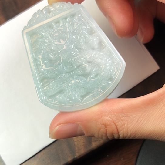 翡翠未镶嵌颈饰缅甸A货，每天下午1点半开播