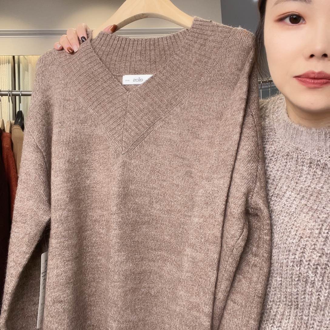 宽松长款针织连衣裙