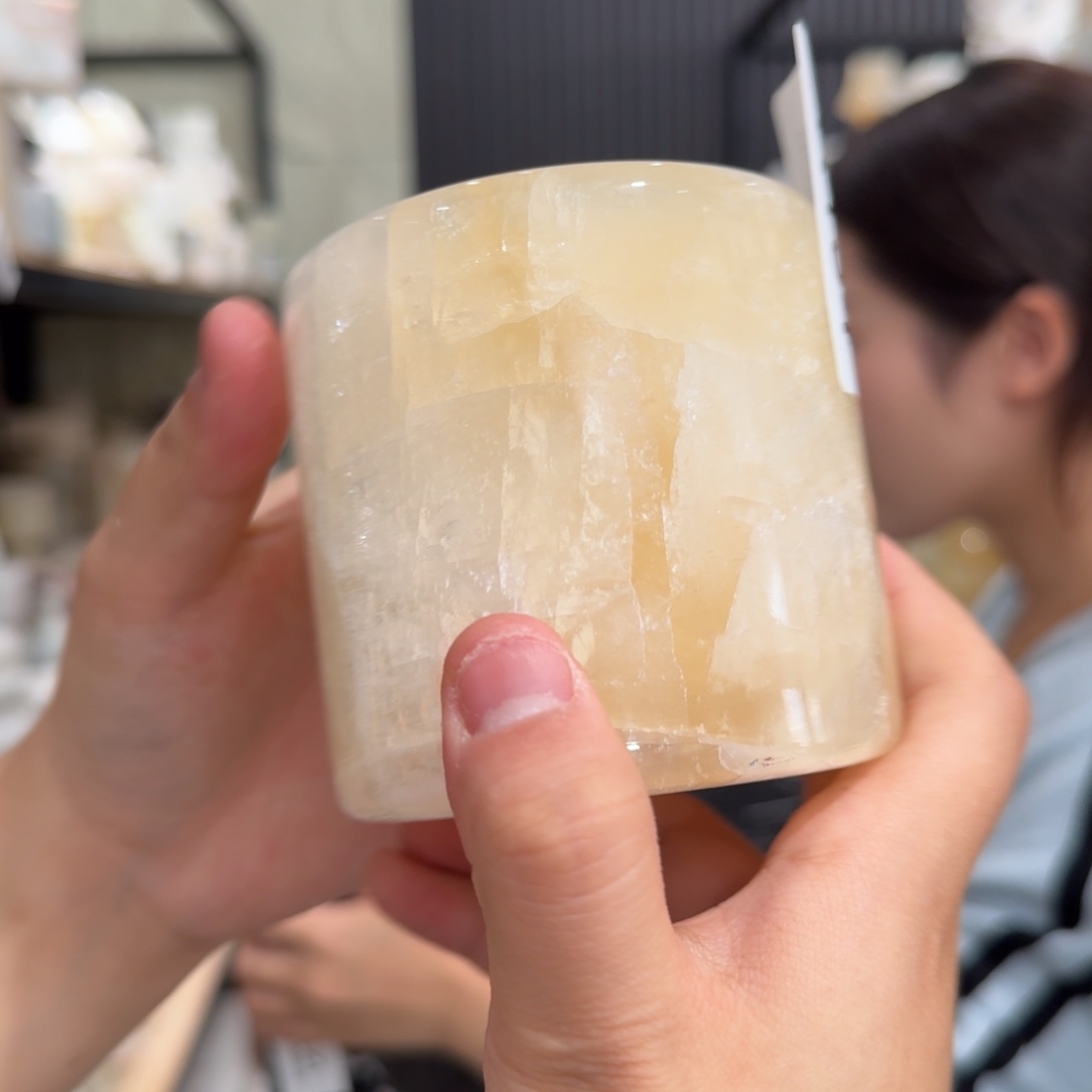 大理石R154。  关机。