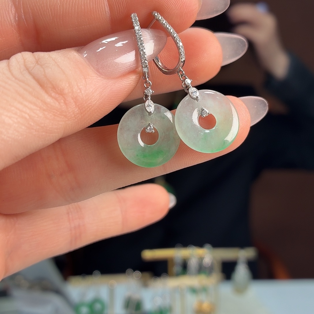 翡翠18K金镶嵌耳饰耳饰