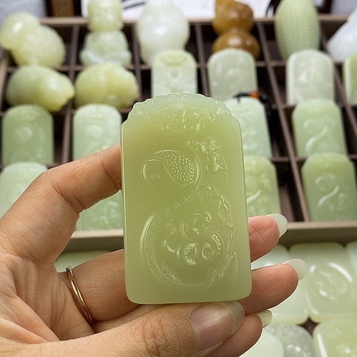 昆仑石双面蛇守护