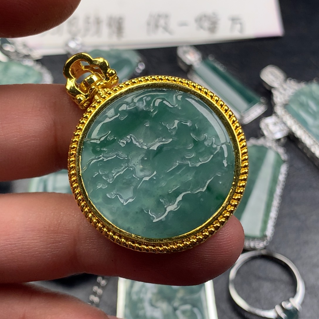 颈饰未镶嵌翡翠山水