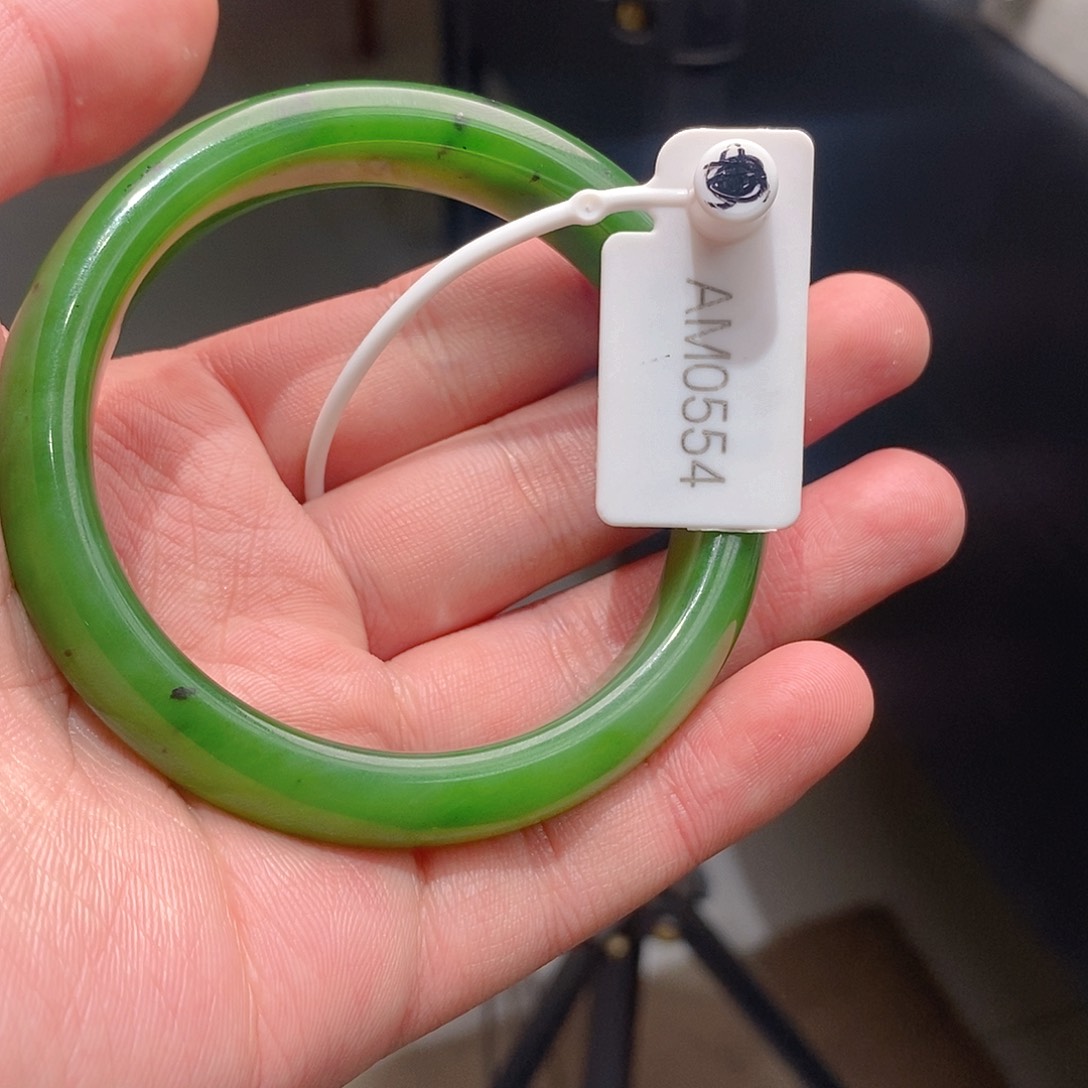 和田玉（碧玉）未镶嵌手镯