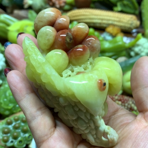 蛇纹石玉摆件未镶嵌