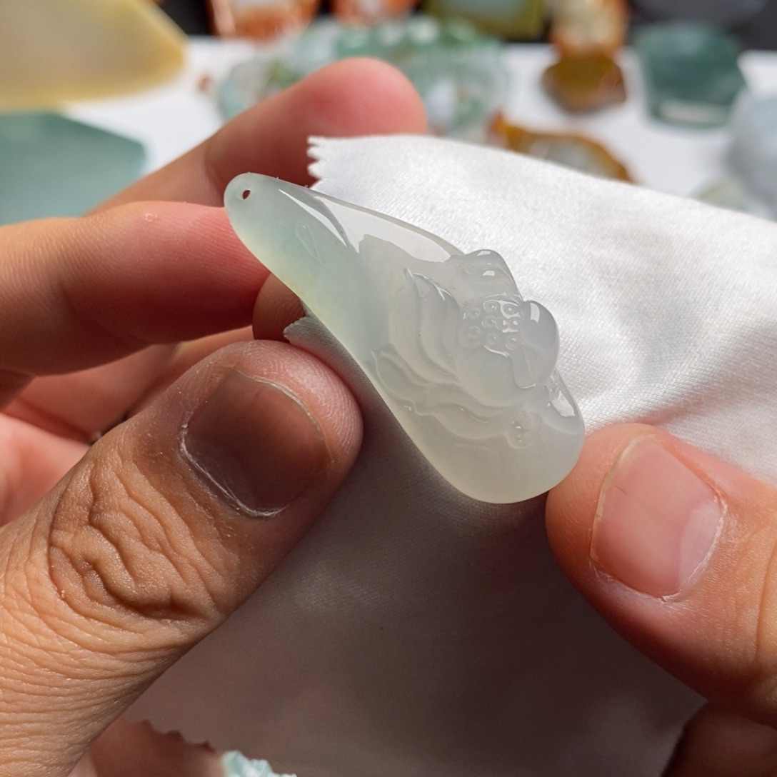 定制翡翠未镶嵌一品青莲