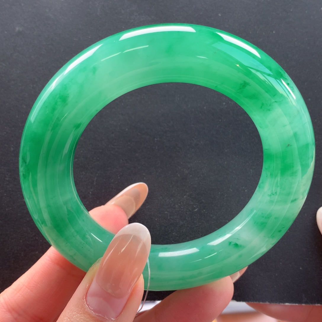 平***乐石英质玉未镶嵌手镯