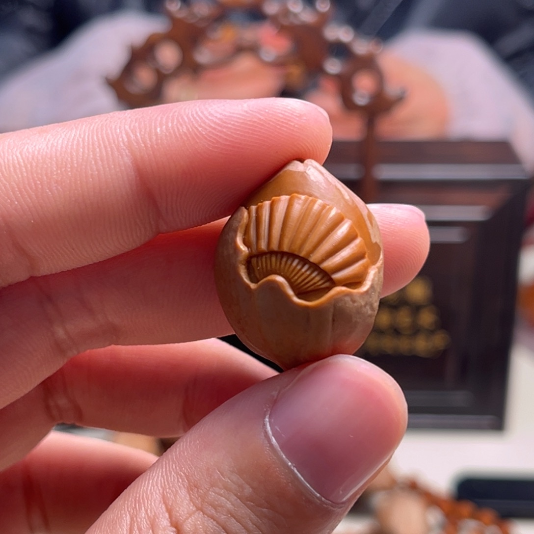 橄榄核吊坠2.2铁核逍遥扇