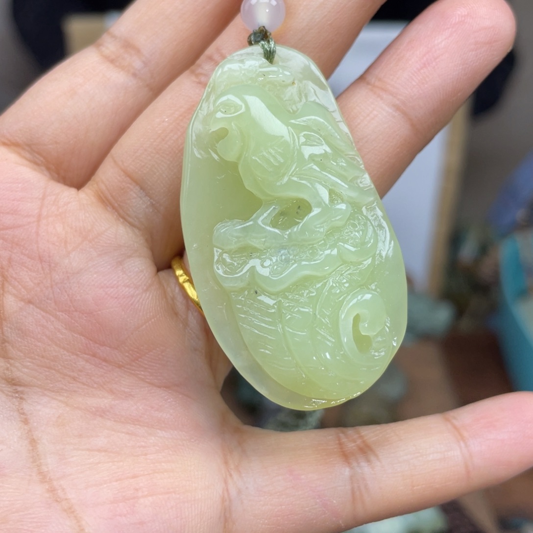 和田玉颈饰未镶嵌