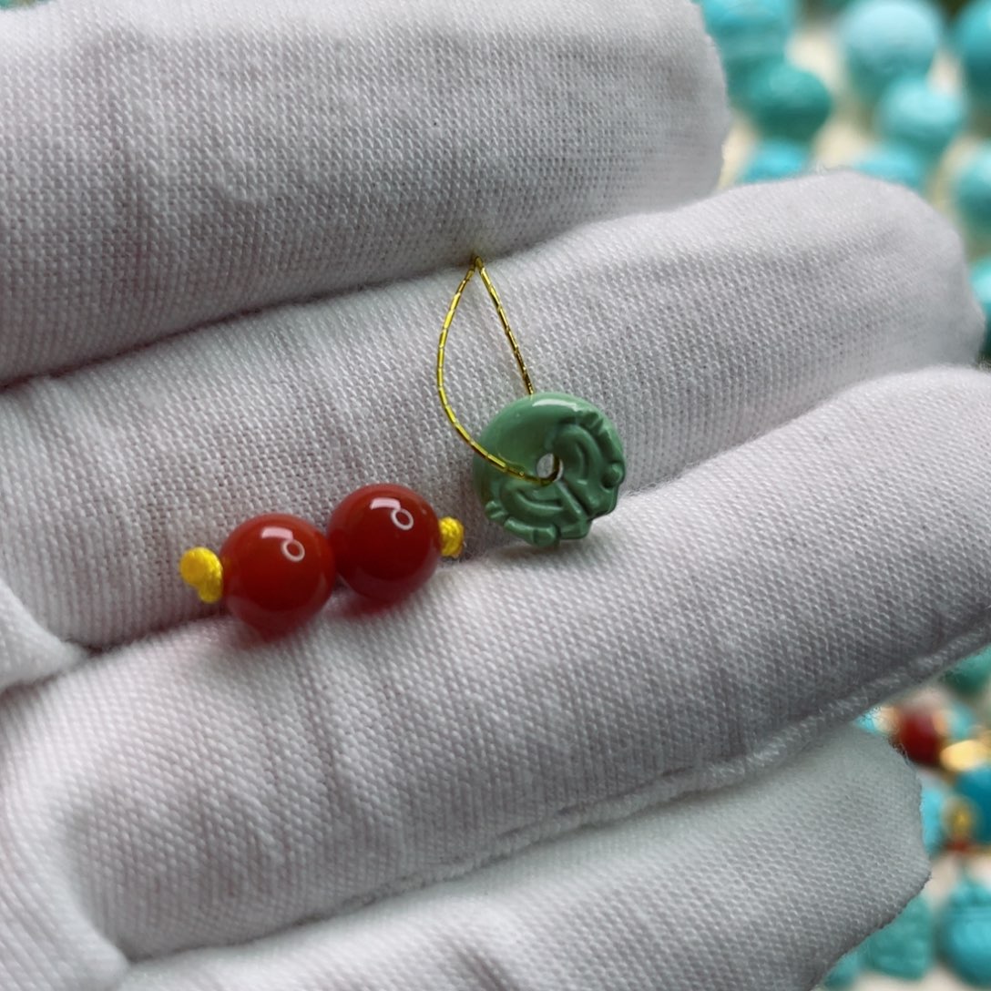 南红玛瑙颈饰未镶嵌