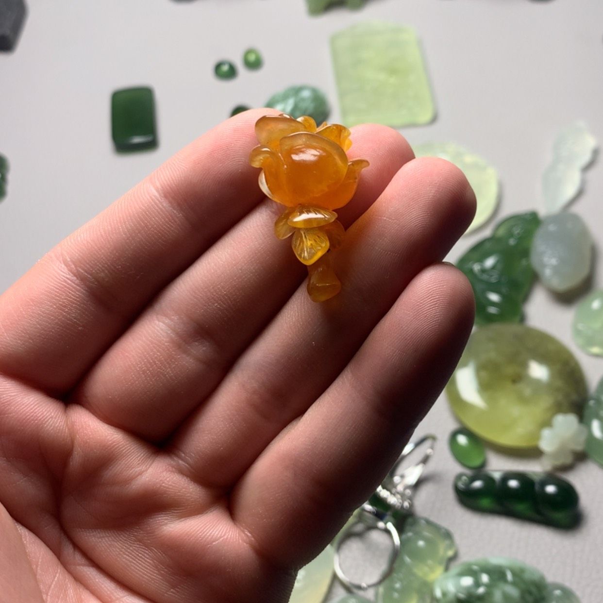 【闪购商品】蛇纹石玉未镶嵌岫玉银****糖