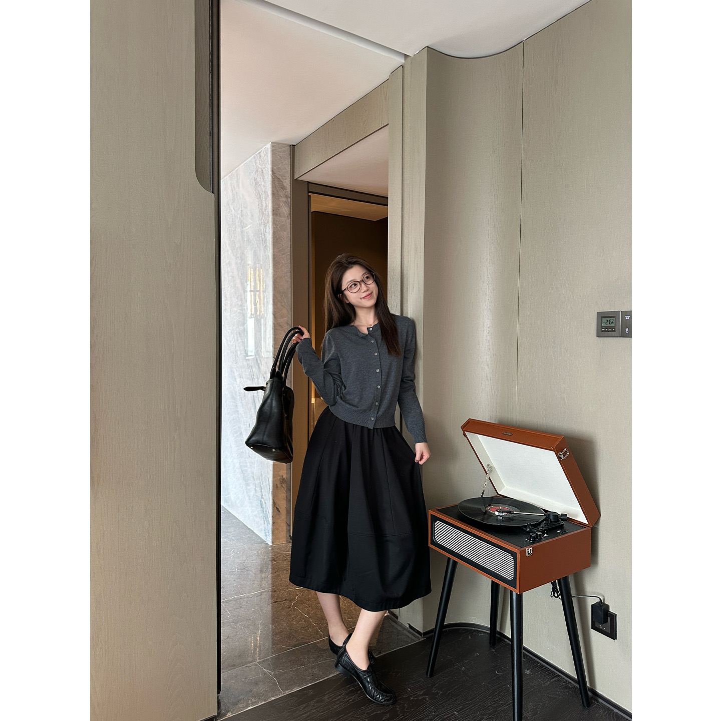 Multi Math泡泡裙/四季可穿黑色显瘦减龄遮肉通勤高级花苞半身裙