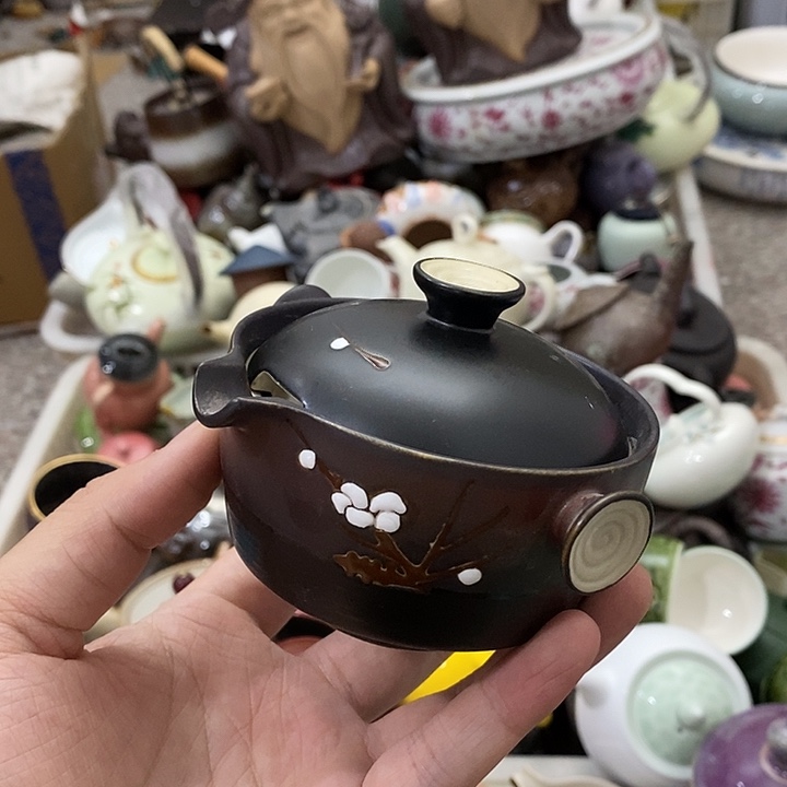 陶瓷艺术品及陶瓷壶