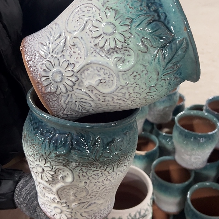 高度20厘米口18厘米