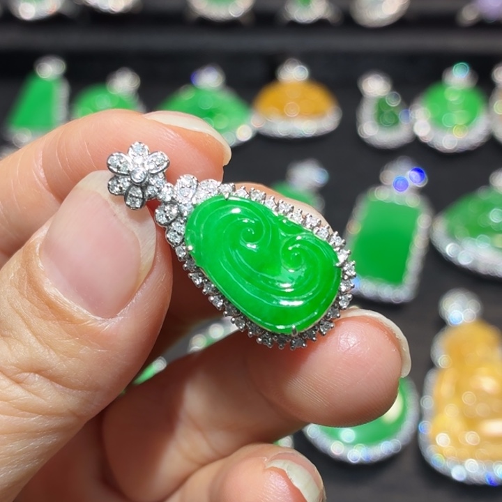 翡翠18K金镶嵌吊坠(不含链)翡翠