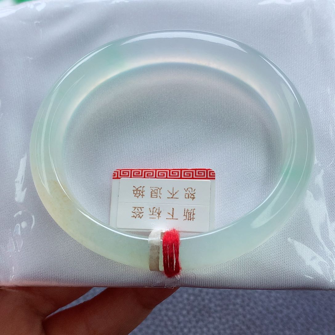 翡翠手镯未镶嵌53贵妃