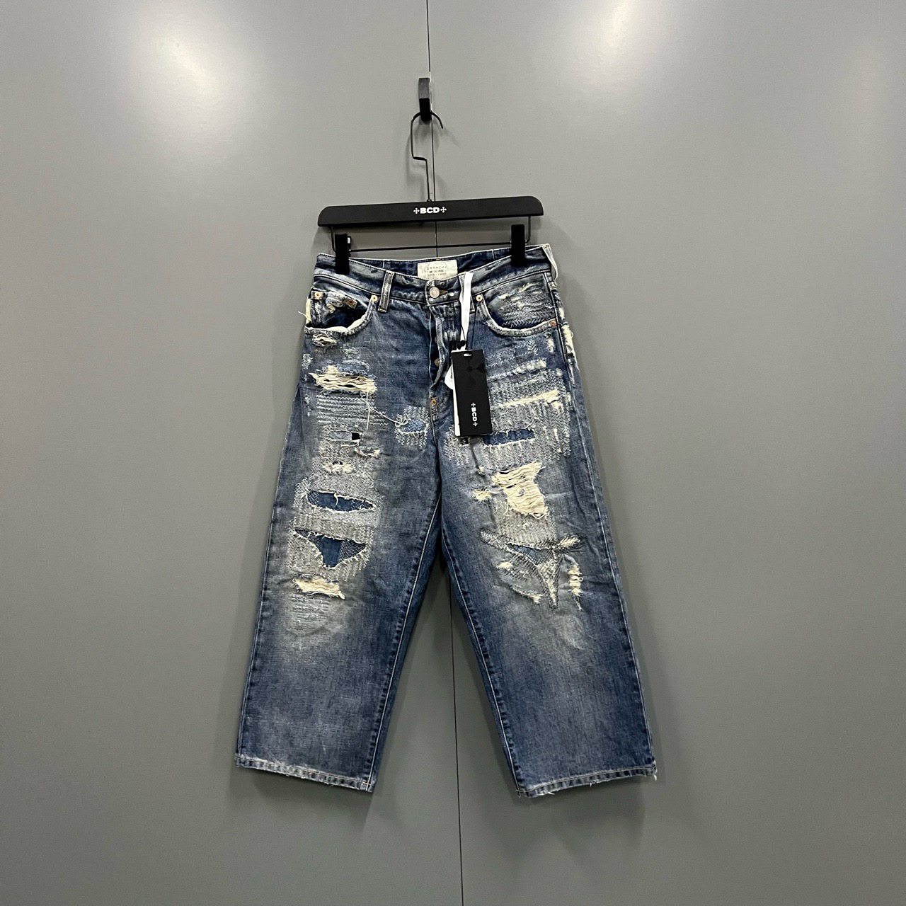 95新 Givenchy/纪梵希 （cc）徽标logo破坏直筒裤 26码/012595