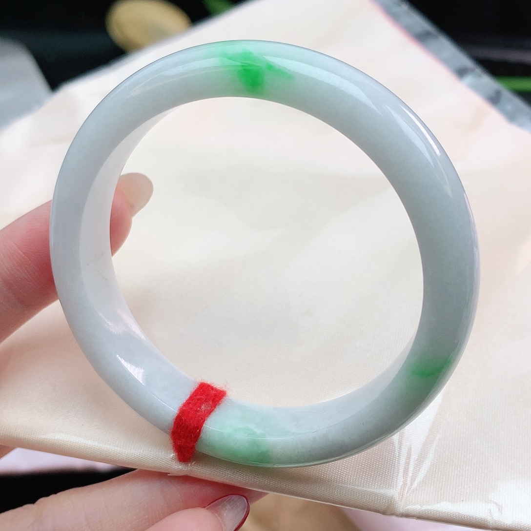 翡翠手镯未镶嵌非**语54圈口050042