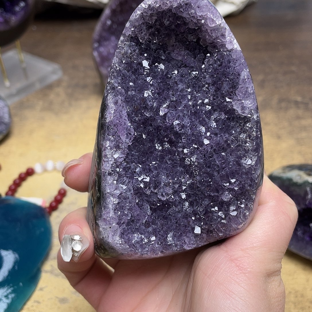 紫晶大型摆件（非配饰）未镶嵌