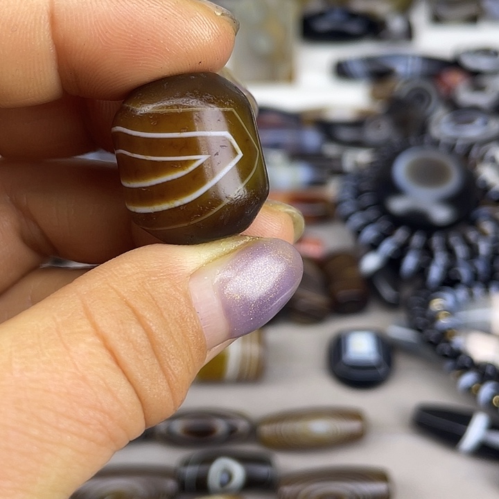 慎***龙玛瑙/玉髓散珠用户