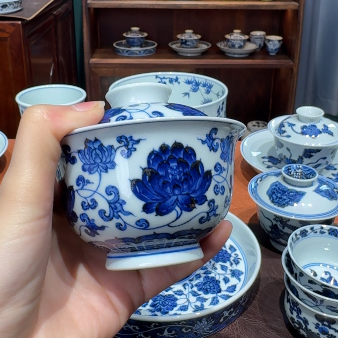 青花雯华堂手绘盖碗