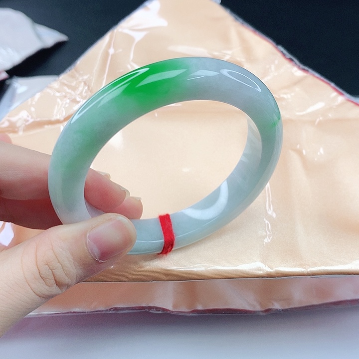 未镶嵌手镯翡翠翡翠900